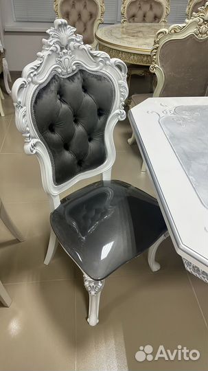 Стул и стол