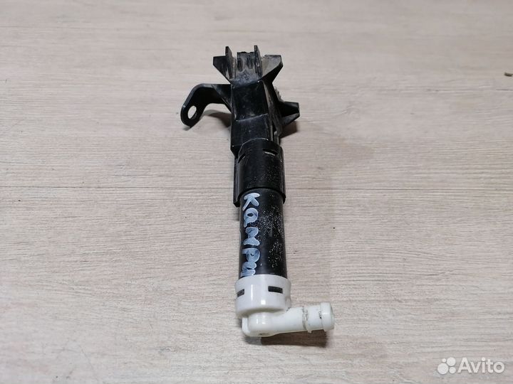 Форсунка омывателя фар правая Toyota Camry V40