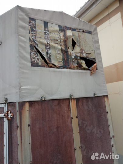 Прицеп коневозка