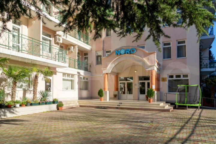 Гостиница 3759,1 м²