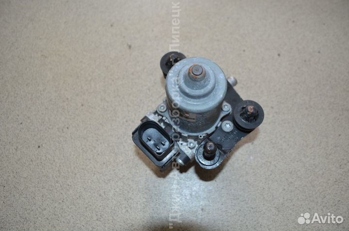 Насос вакуумный 1.6 1.8 2.0 бензин Golf 6 Touran