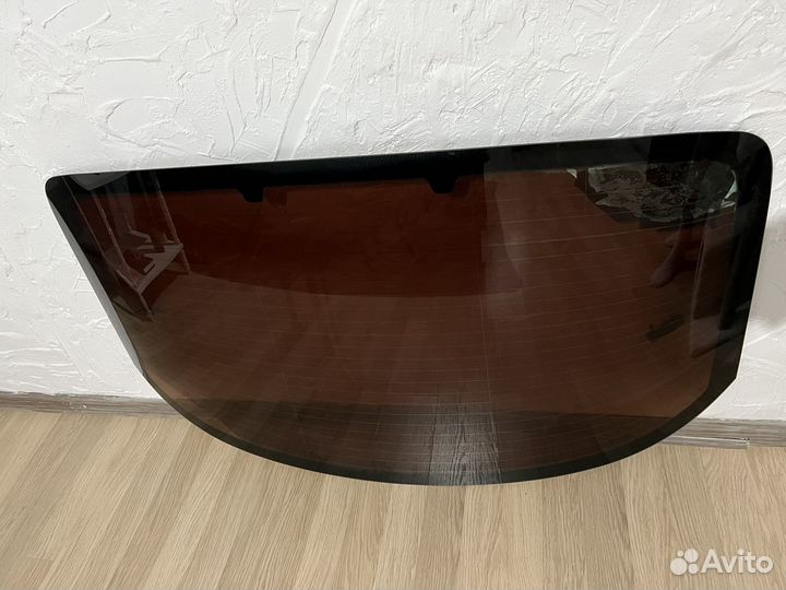 Passat CC заднее стекло