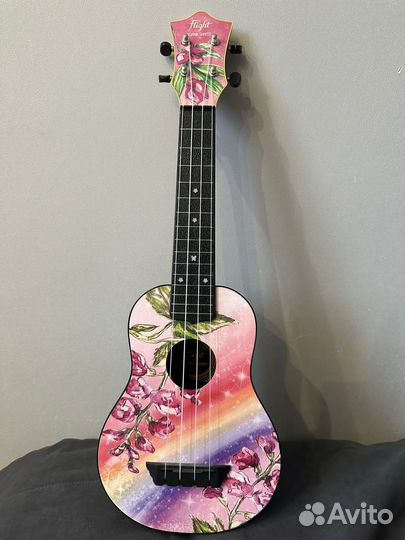 Укулеле Travel, подписная от Алены Швец, пластик