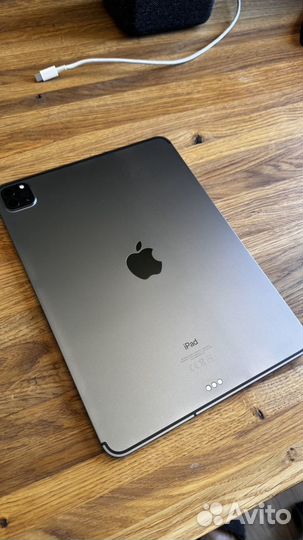 iPad pro 11, 2020, 128, wifi+cellular