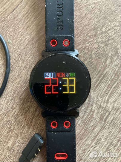 Часы для спорта водонепроницаемые