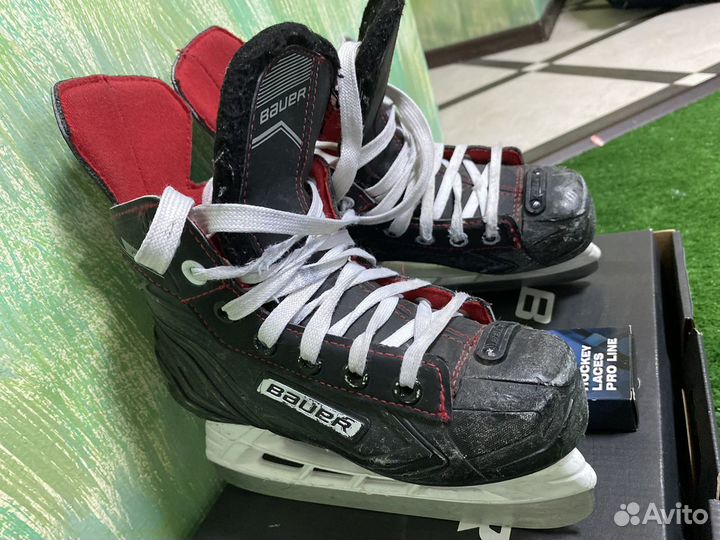 Хоккейные коньки bauer 31 размер