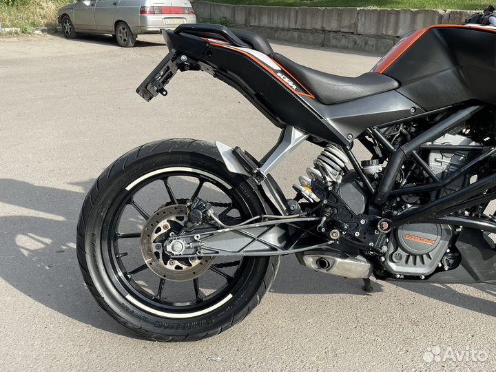 KTM duke 200