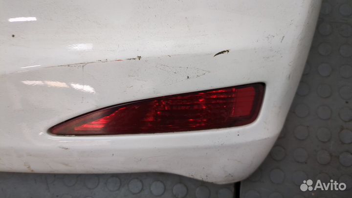 Бампер задний Toyota Yaris