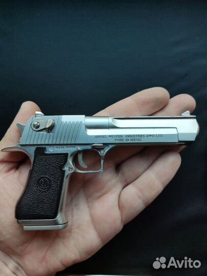 Коллекционная модель Desert Eagle