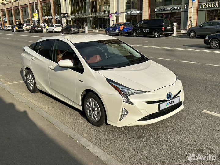 Toyota Prius 1.8 AT, 2018, 56 750 км