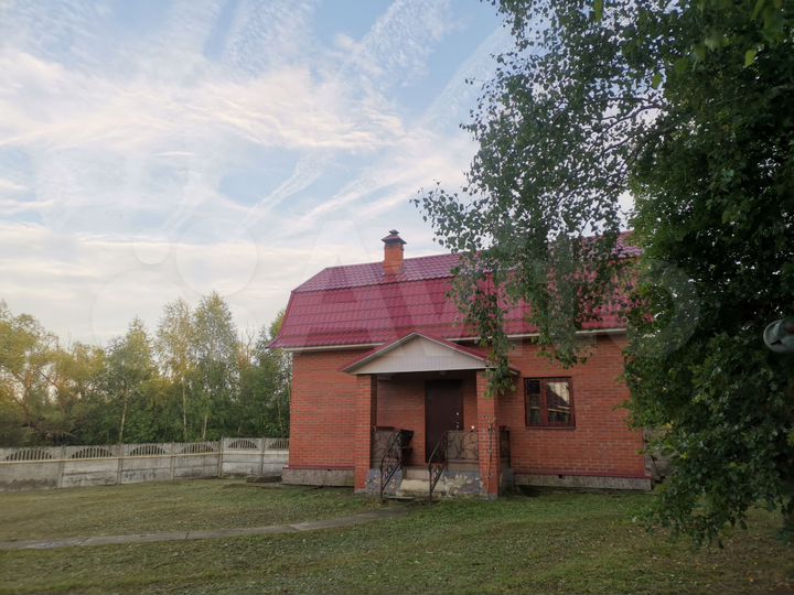 Дом 195 м² на участке 69 сот.