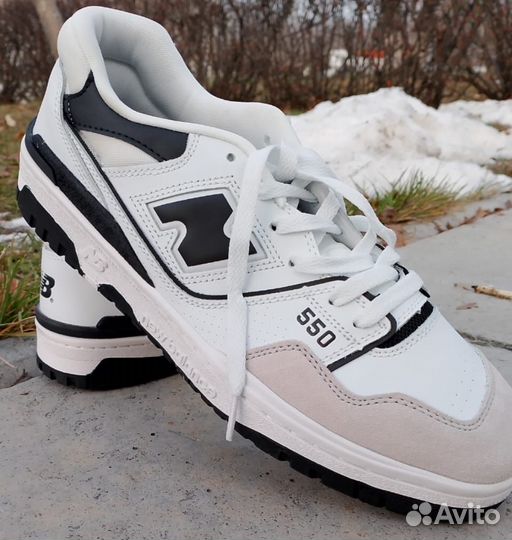 Кроссы New Balance 550