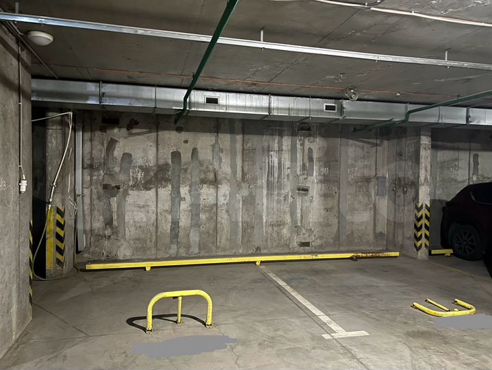 Машиноместо, 16 м²