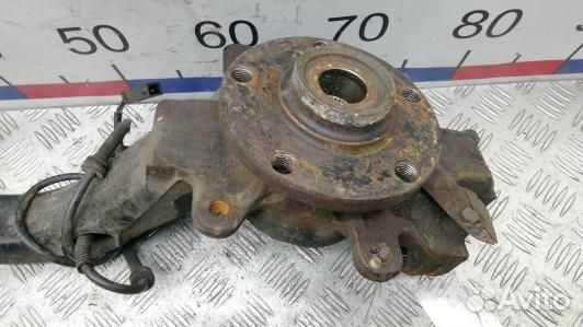 Ступица передняя правая volkswagen passat B5 (YBE0