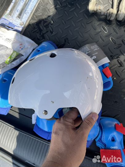 Шлем и защита на руки колени локти