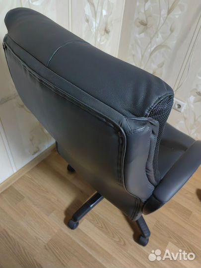 Компьютерное кресло