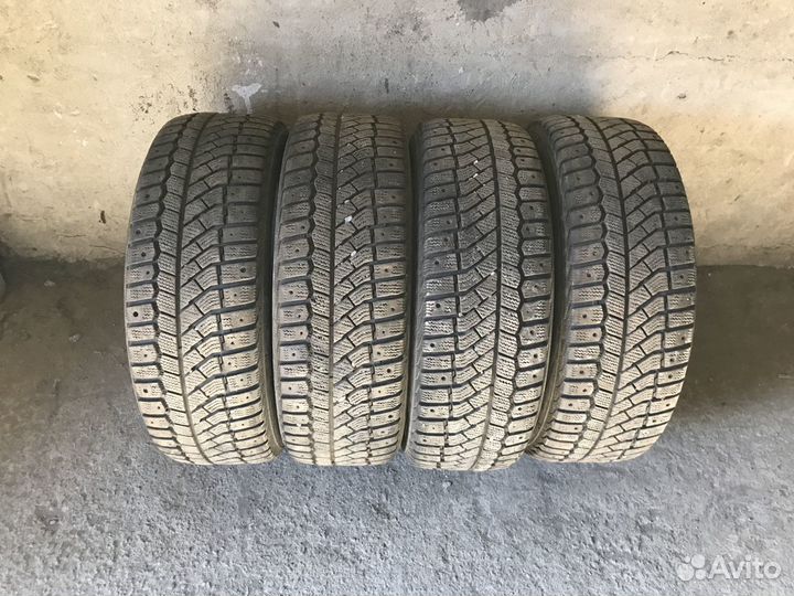 Viatti Brina Nordico V-522 205/60 R16 92T