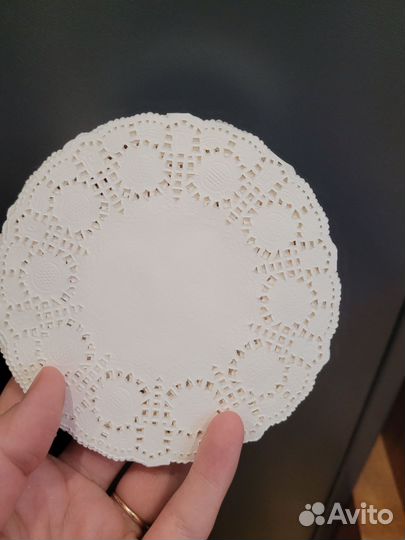 Бумажные салфетки под чашку