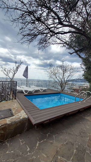 Дом 80 м² на участке 8,3 сот.