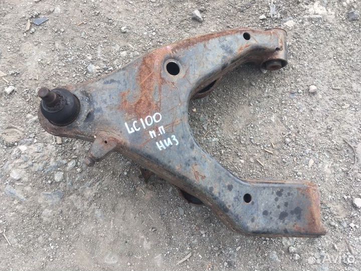 Рычаг подвески передний правый Toyota Land Cruiser