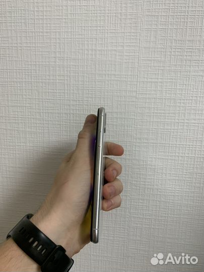 iPhone X, 64 ГБ