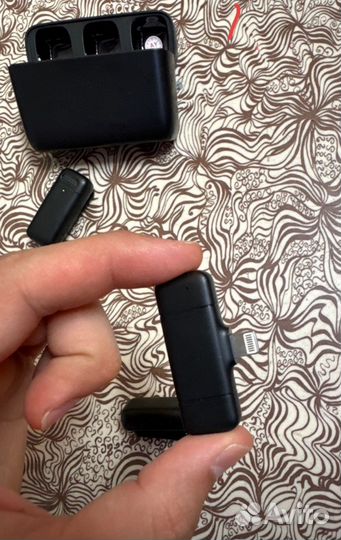Микрофон беспроводной петличный для айфон/iPhone