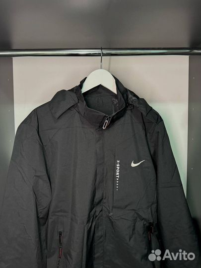 Ветровка Nike
