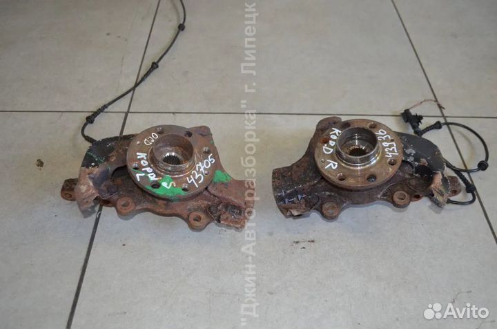 Поворотный кулак передний Corsa D корса Д 4 болта