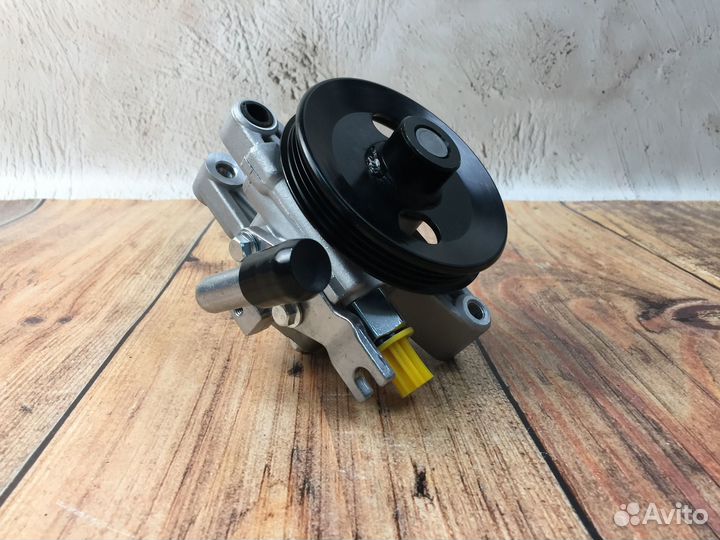 Насос гур Hyundai Tucson/Kia Sportage 57100-2E000