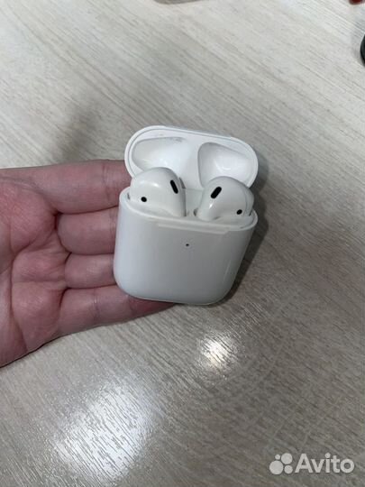 Беспроводные наушники apple airpods 2