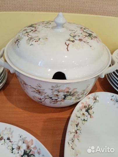 Столовый сервиз фарфор новый