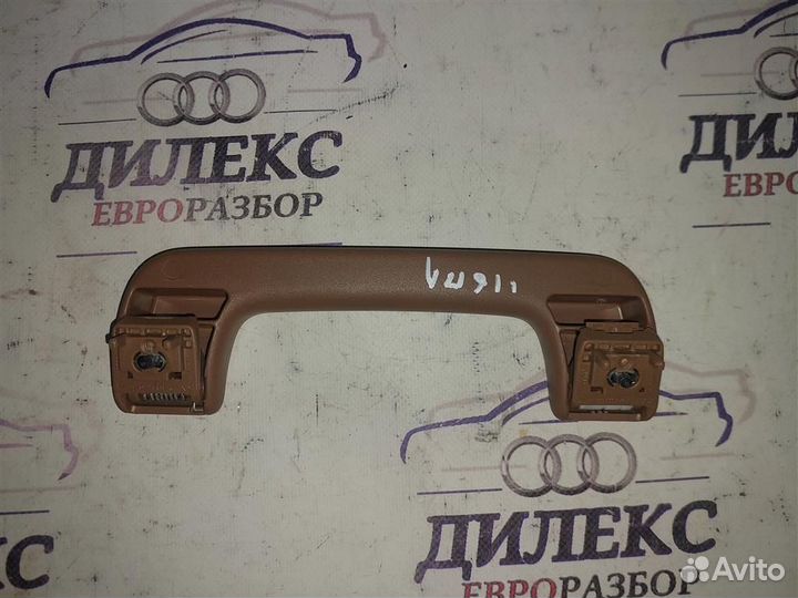 Ручка внутренняя потолочная Audi A6 (C6 4F) 2004