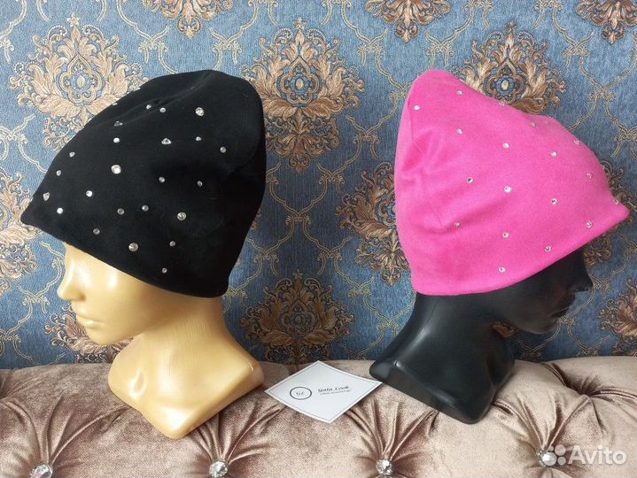 Шапка женская со стразами