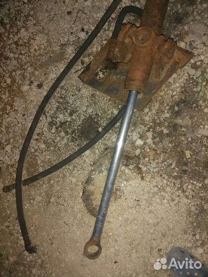 Цилиндр гидравлический бу