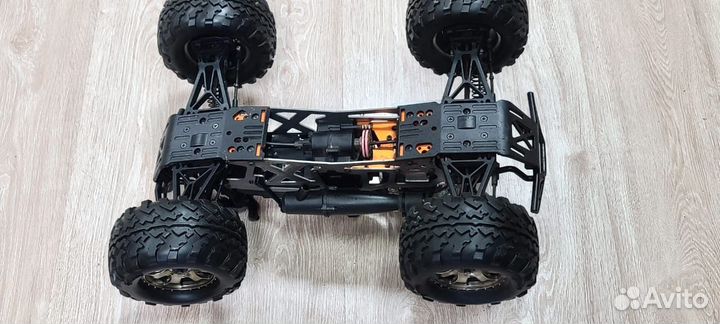 Hpi Savage X4,6 1/8 Нитро монстр RTR