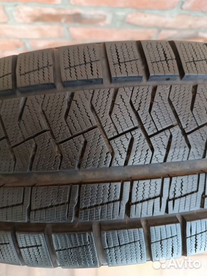 Pirelli Formula Ice 205/55 R16