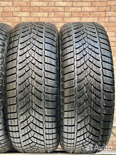 Goodyear UltraGrip Ice SUV 285/60 R18