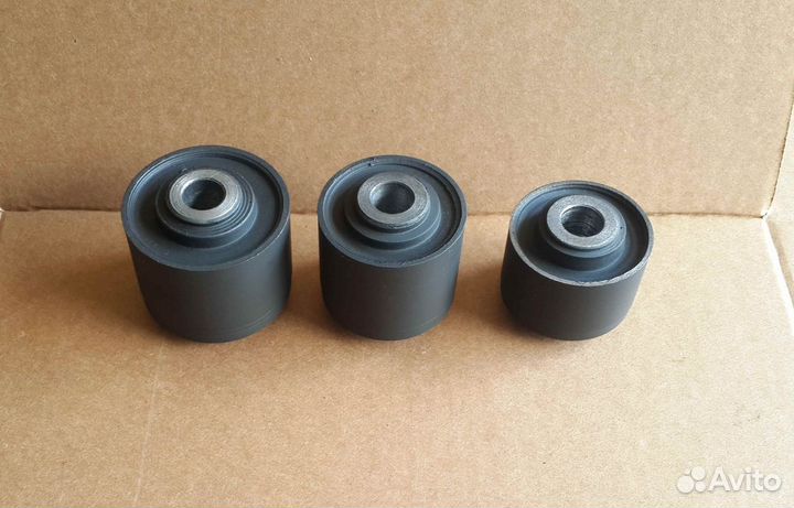 Сайлентблоки заднего кулака Додж Джорни 11-17