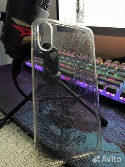 Чехол на iPhone xr (с драконом)