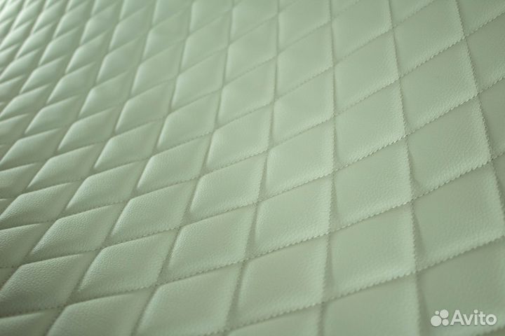 Стеганая экокожа белая с белым ромбом