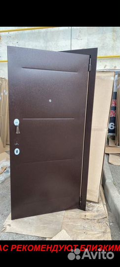 Толстая дверь входная установка в подарок