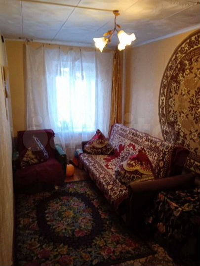 Комната 10 м² в 4-к., 1/1 эт.
