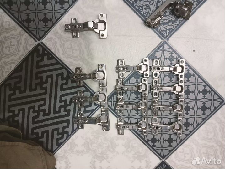 Петли мебельные