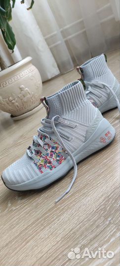 Женские кроссовки li-ning. р 39