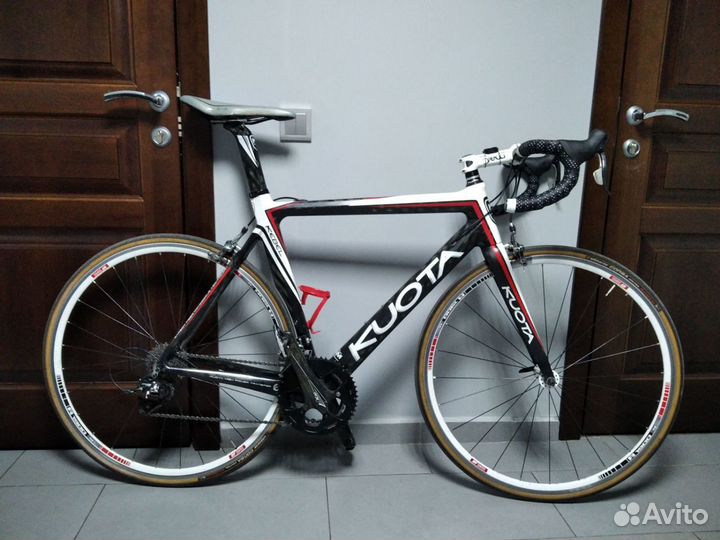 Карбоновый шоссейник Kuota Kebel (Sram/DT Swiss)