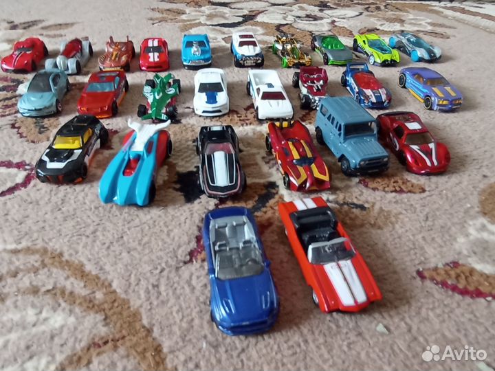 Hot wheels машинки