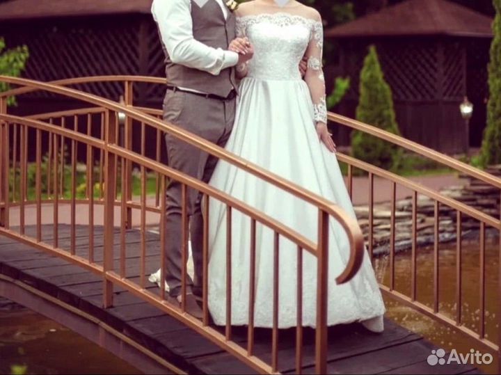 Свадебное платье