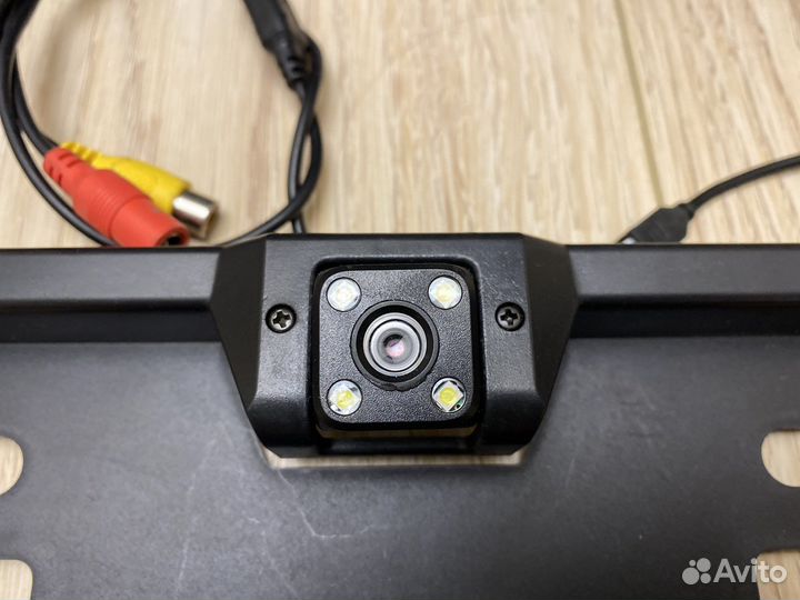 Номерная рамка с камерой