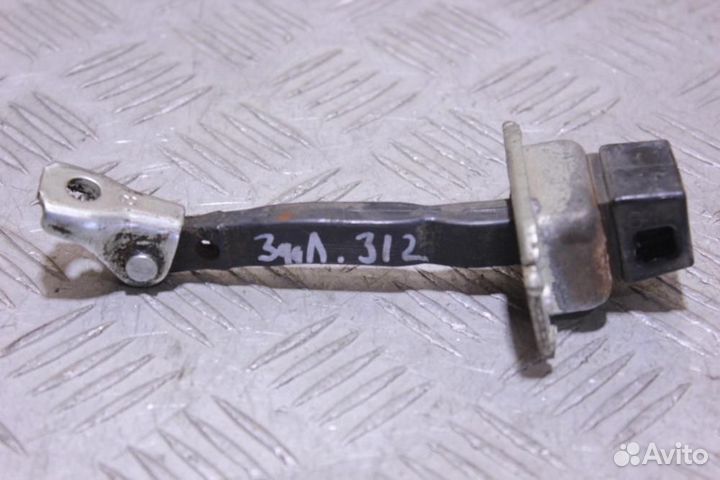 Ограничитель двери задний Mitsubishi Outlander XL