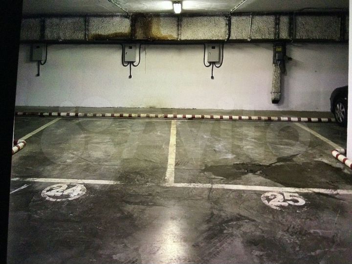 Машиноместо, 30 м²